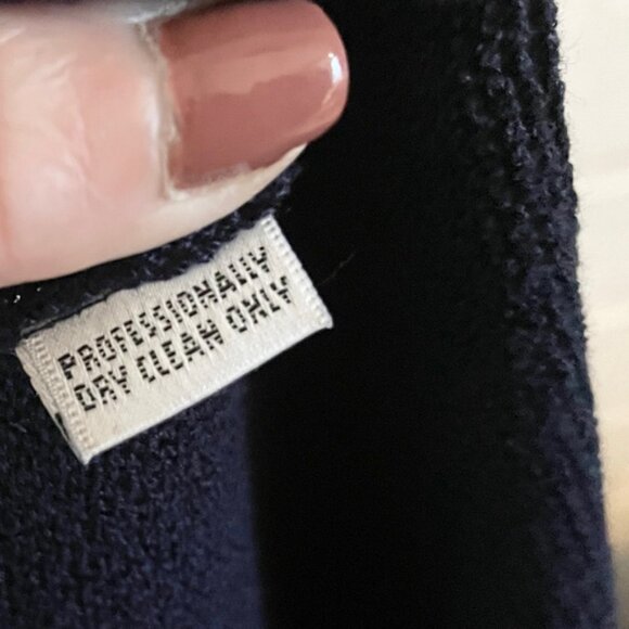 St. John navy blue santana knit crop pants size 8 - Picture 8 of 9